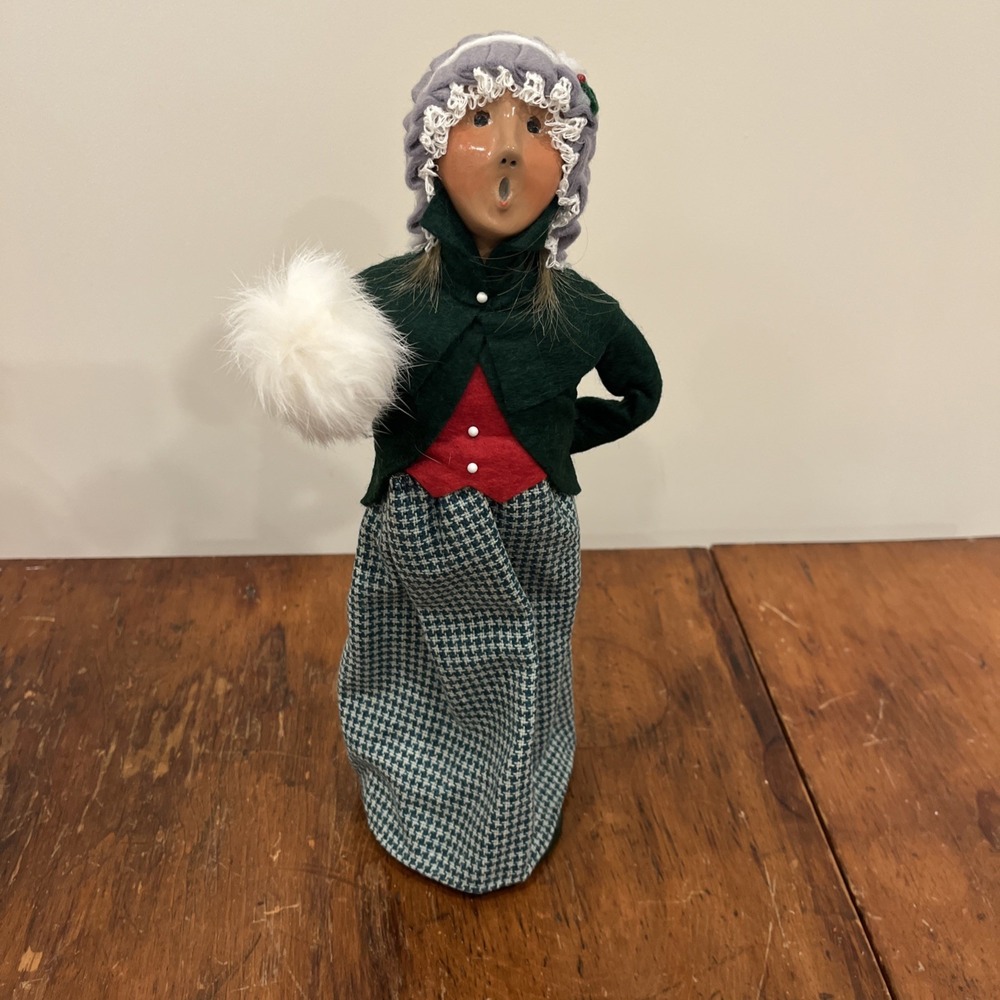 1994 BYERS CHOICE CHRISTMAS CAROLER Woman Long Blond Green Houndstooth Dress